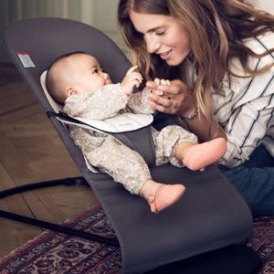 Baby bjorn bouncy seat/chair